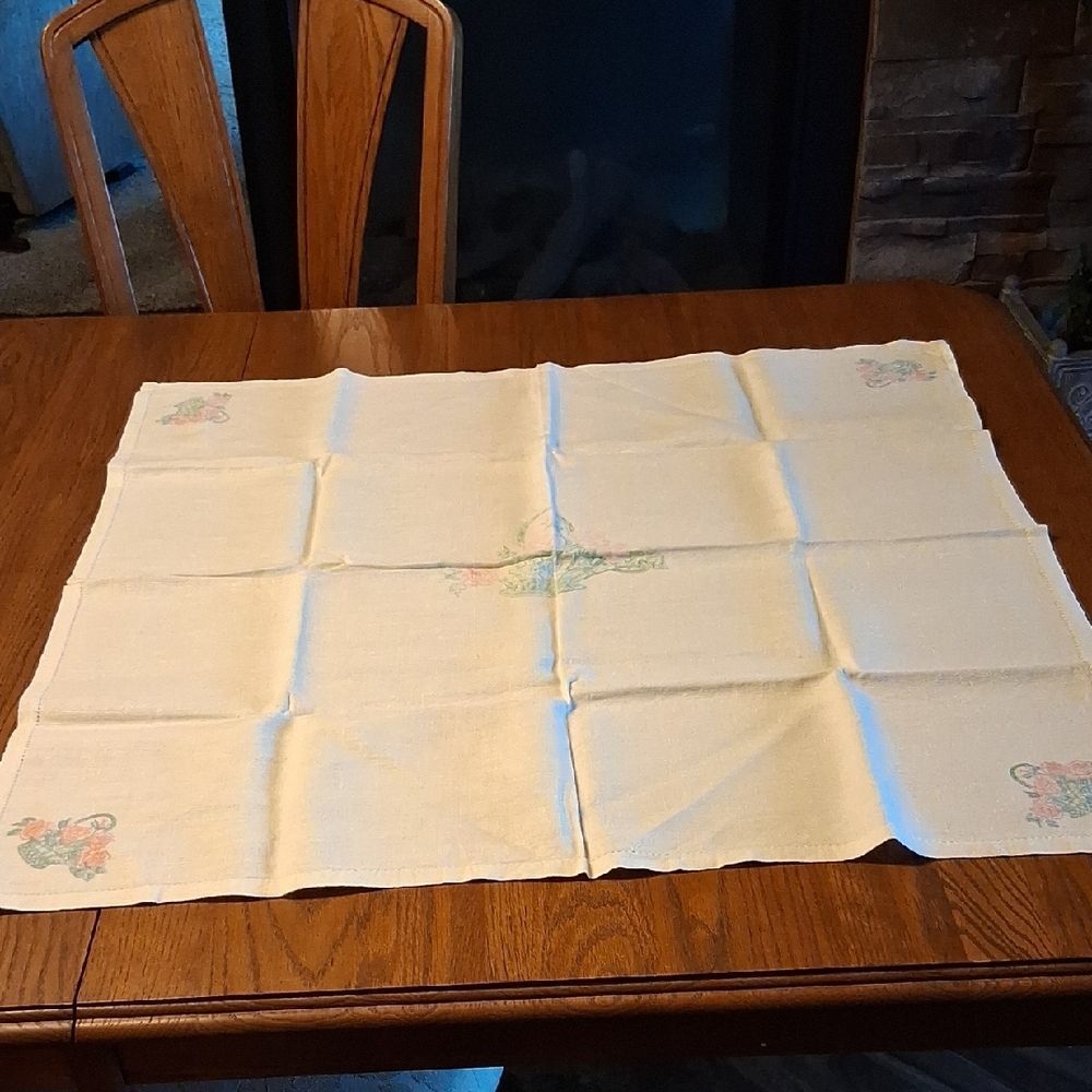 Vintage linen cotton table cloth with‎ embroidery patterns stamped -ready to go